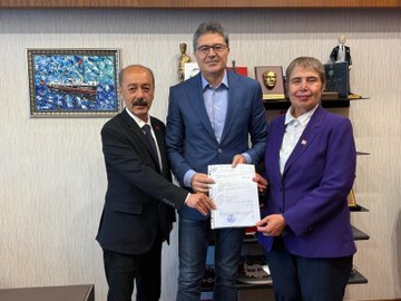 TBMM ziyareti kapsamında yapılan görüşmeden grup fotoğrafı
