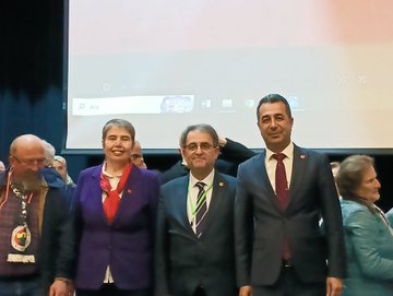 Kongre salonunda sahne fotoğrafı